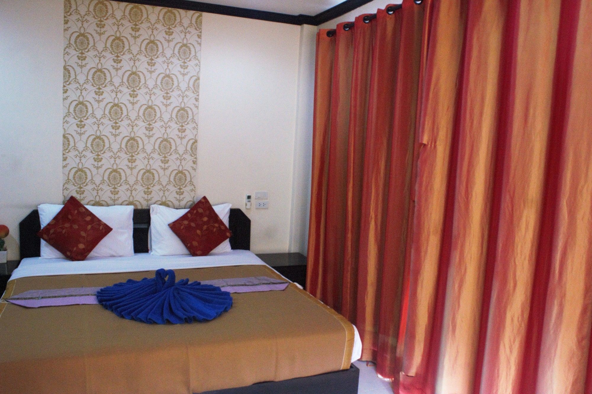 Ramaz Hotel Patong ภายนอก รูปภาพ